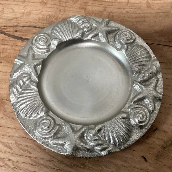 ⚫️ Pair of Sanibel Shores Pewter / Aluminum Crafted Candle Holders - Decor - Picture 11 of 16